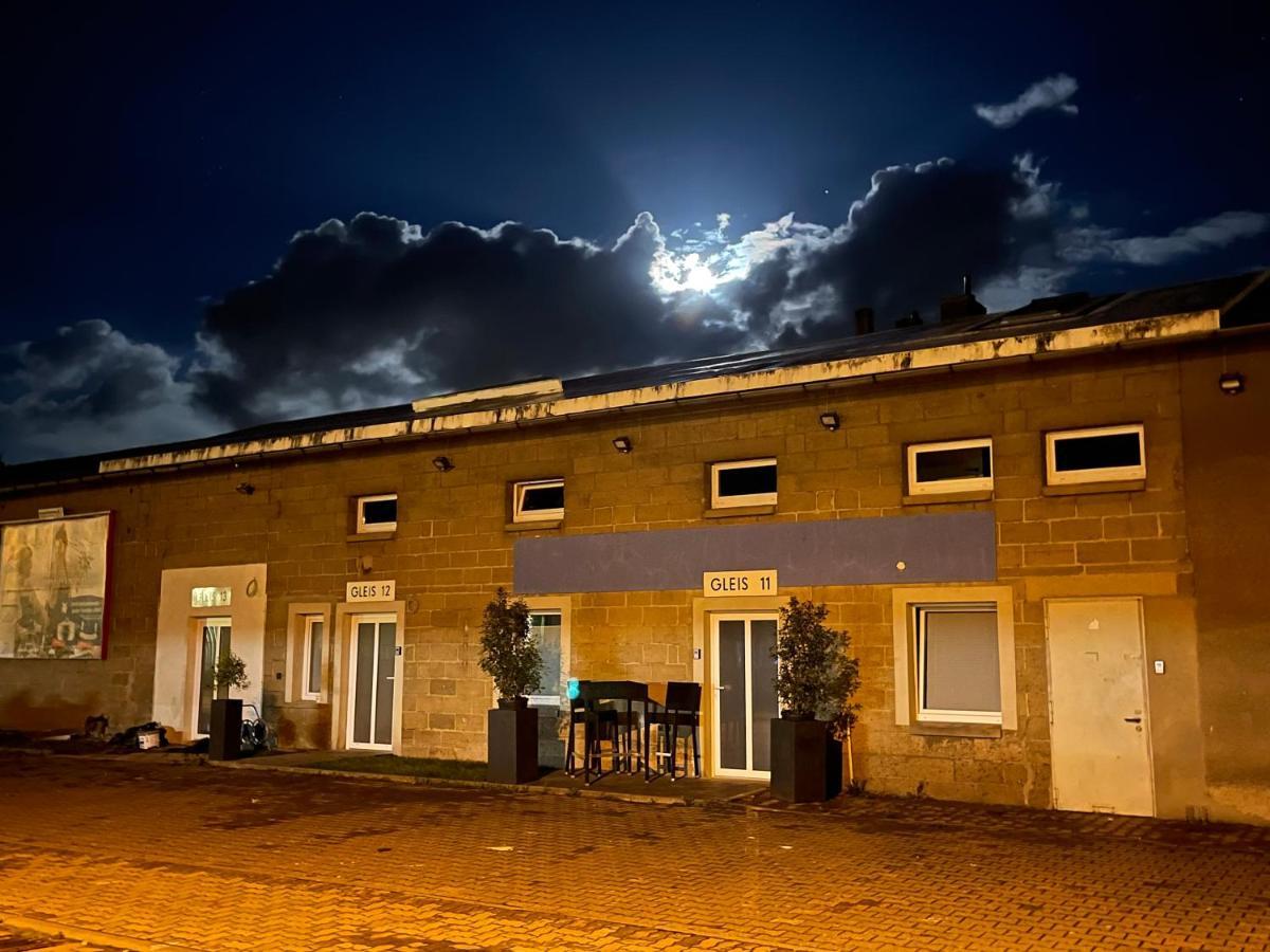 Apartamento Gleis 13 - The Loft Im Ehemaligen Lokschuppen Bückeburg Exterior foto