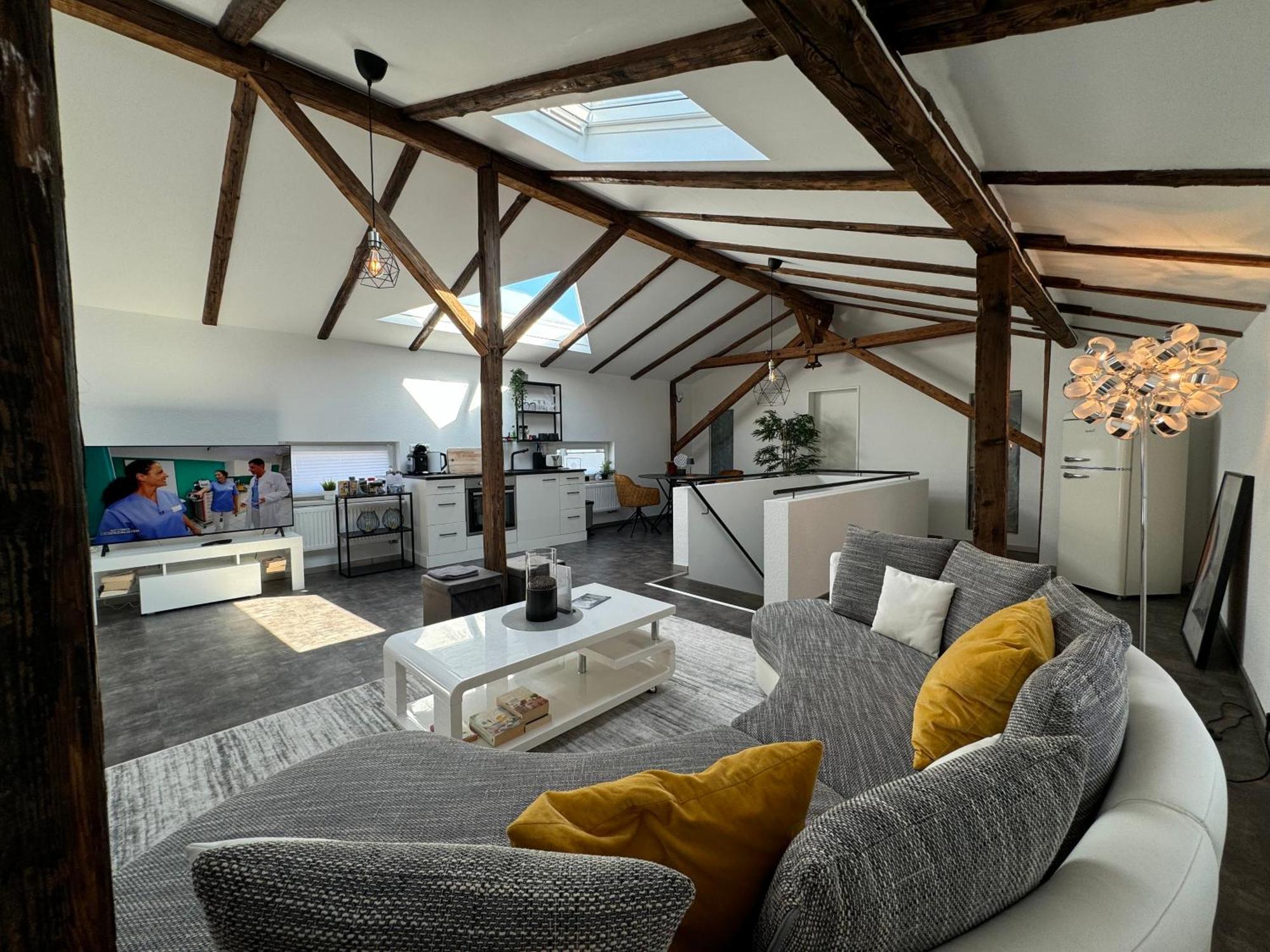 Apartamento Gleis 13 - The Loft Im Ehemaligen Lokschuppen Bückeburg Exterior foto