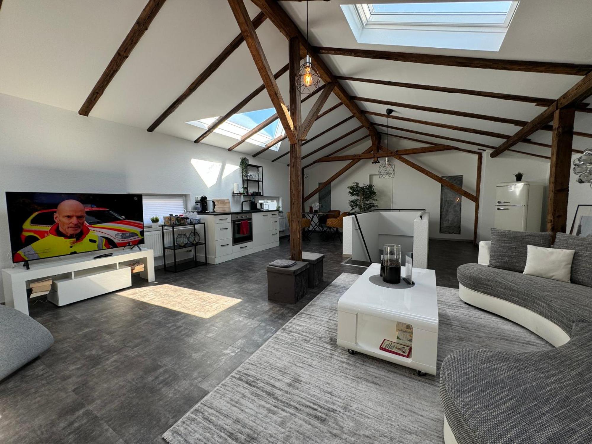 Apartamento Gleis 13 - The Loft Im Ehemaligen Lokschuppen Bückeburg Exterior foto